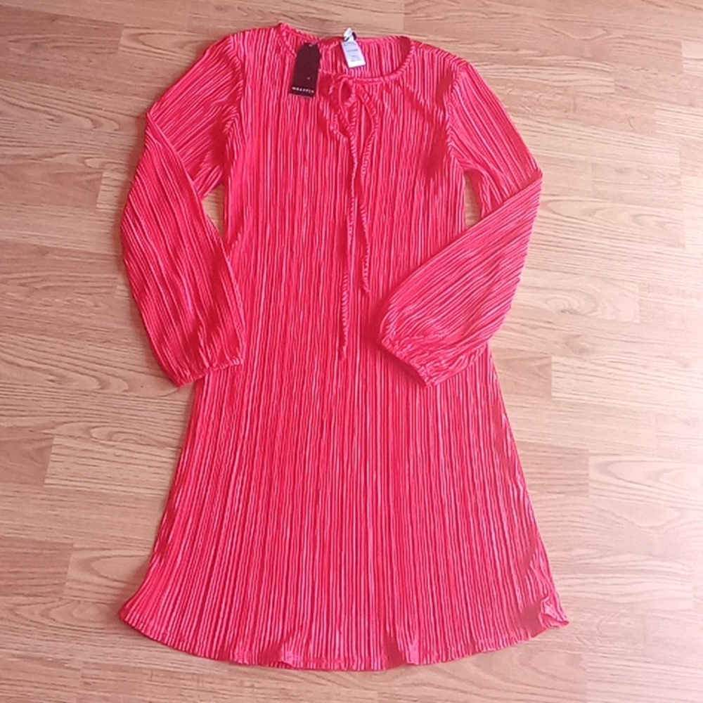 NWT ladies red dress by Wrapper.sz S. M